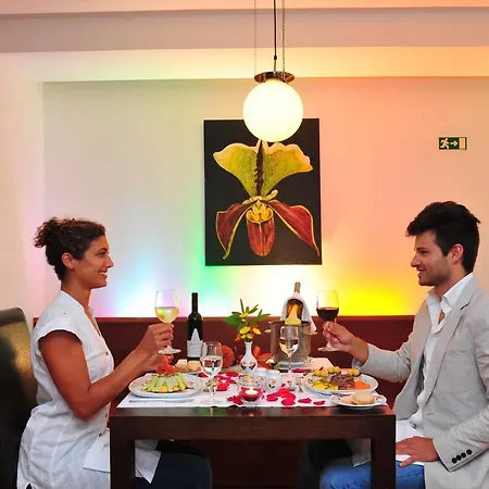 艾斯塔拉戈瓦尔旅馆 4*